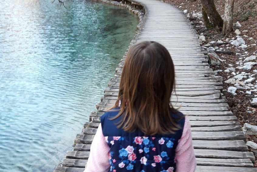 Plitvice lakes excursion , no guide ,no group , entrance ticket not included, simple and cheap