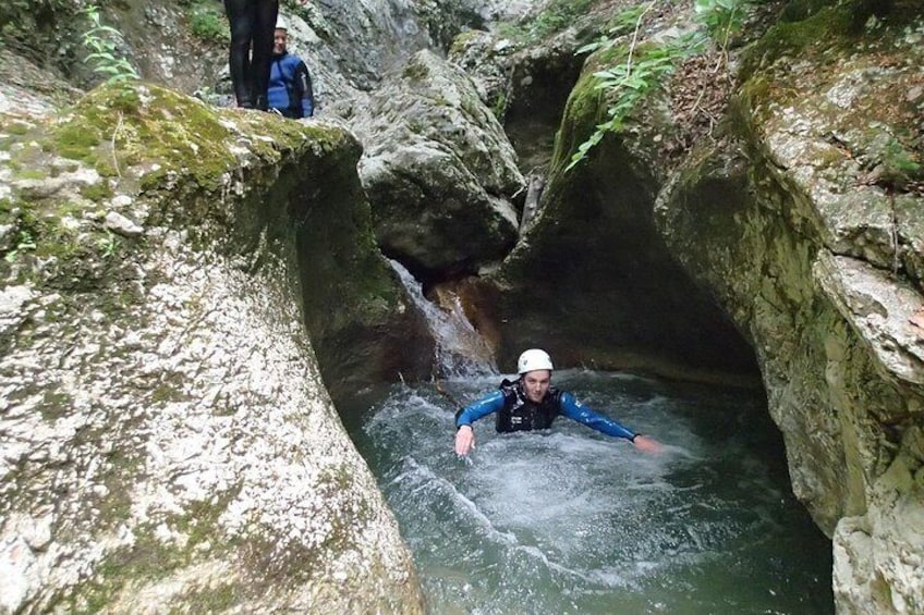 Fun canyoning Bled pool