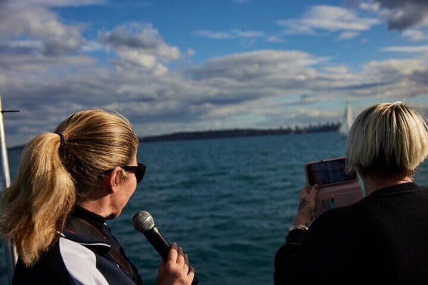 Sydney Whale-Watching Cruise Including Lunch or Breakfast