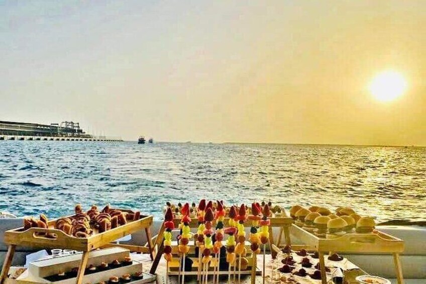 Dubai Private Charter Exclusive Yacht Cruising Tour