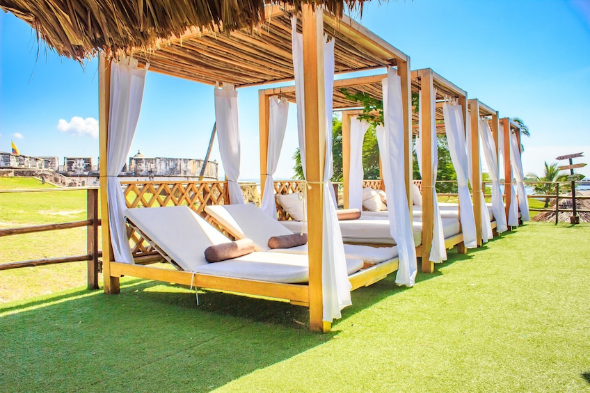 Playa Morena Beach club (Isla Tierra Bomba)