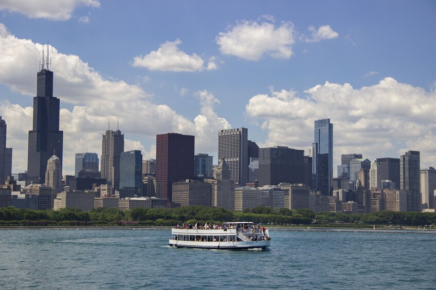 Wendella's Lake and River Architecture Tour