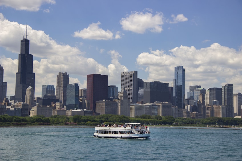 Wendella's Lake and River Architecture Tour