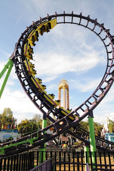Admission to Six Flags Mexico with roundtrip transportation