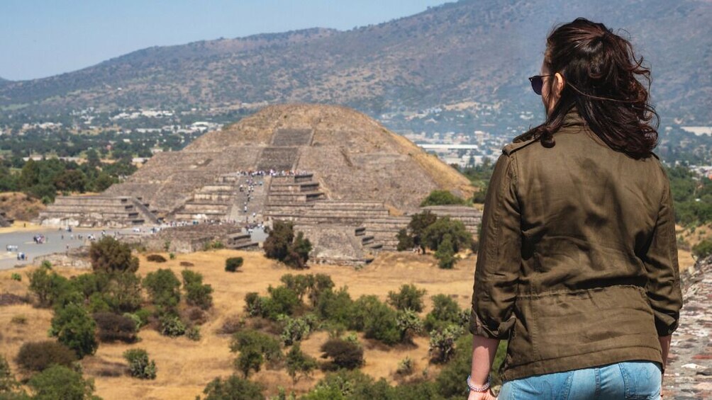Teotihuacan, Shrine of Guadalupe & Tlatelolco Tour 