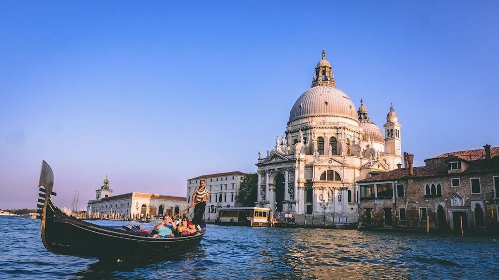 Venice Full-Day private tour. Hotel pick up