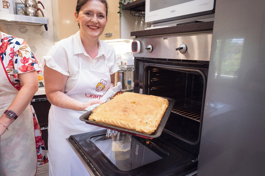 Pizza & Tiramisu class at a Cesarina's home with tasting in San Gimignano