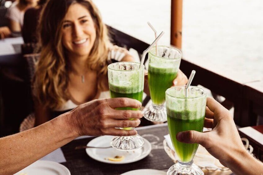 PRIVATE Food Tour: The 10 Tastings of Dubai With Locals