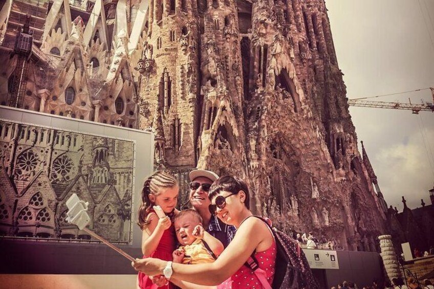 Sagrada Familia -Gaudi's tour