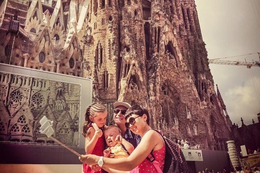 Sagrada Familia -Gaudi's tour