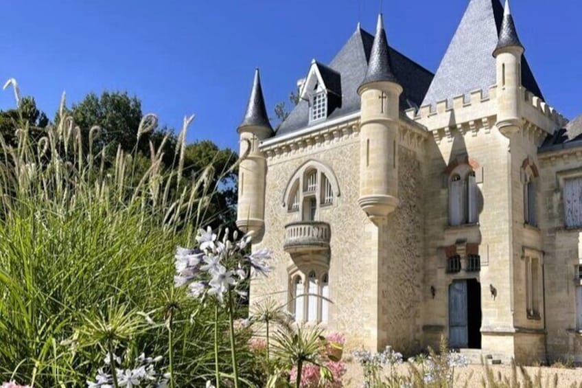 Saint-Emilion Small-Group Electric Bike Wine Tour Tastings & Lunch from Bordeaux