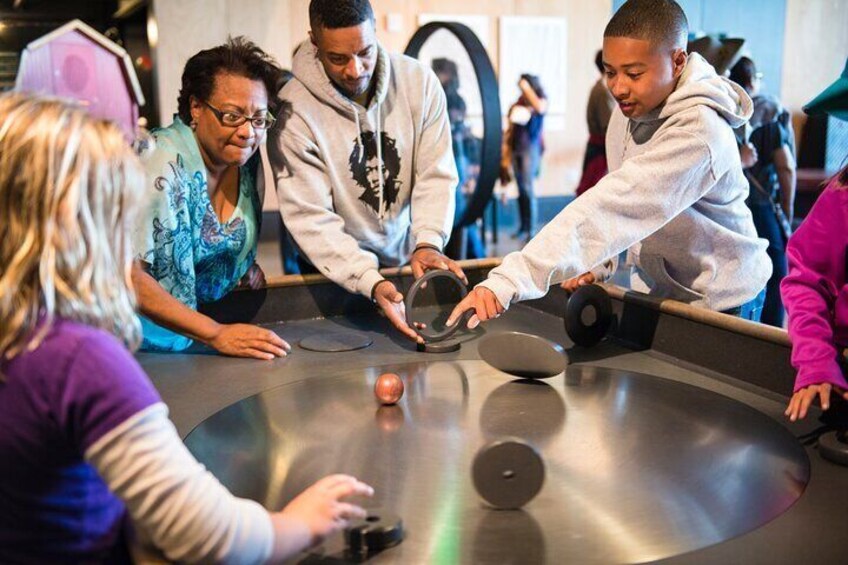 Visitors of all ages can experiment with rotational motion (and collisions) at one of our most addictive exhibits. Disks and balls moving on and across this spinning table swoop and veer hypnotically.