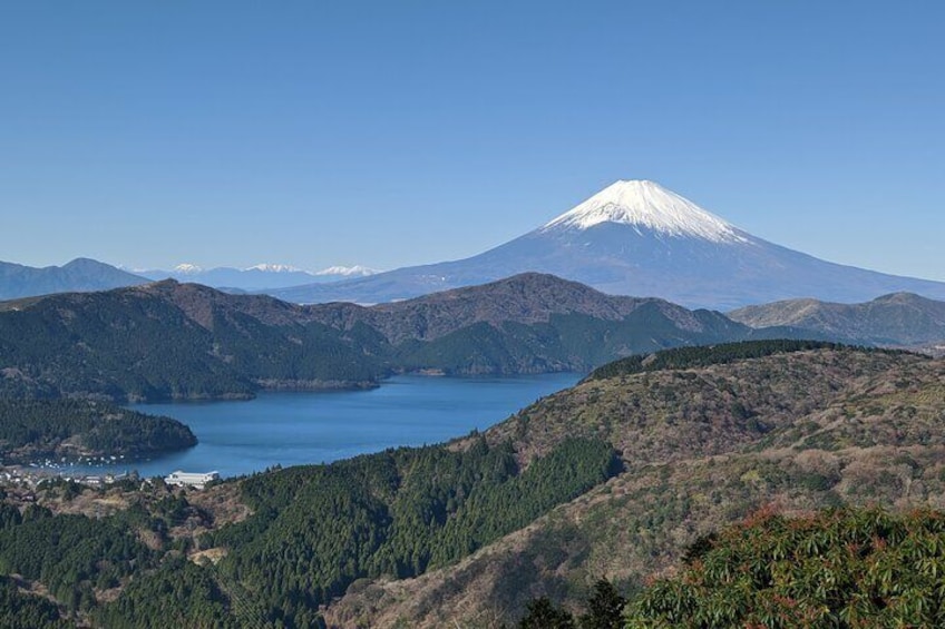 Private Car Tour to Mt. Fuji Lake Kawaguchiko or Hakone Lake Ashi