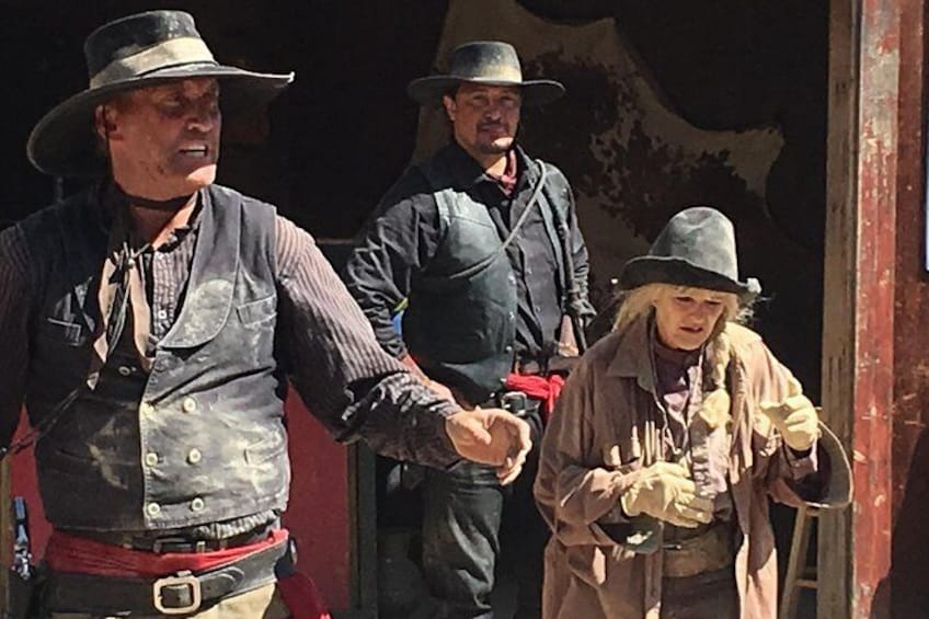 Gunfight Show Old Tombstone