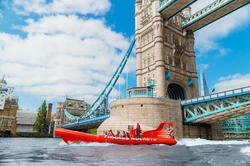 Marvel at London's most iconic landmarks on board London's #1 open top speedboats 
