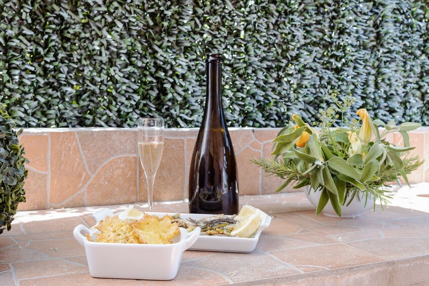 The art of the Italian Aperitivo with a local in Como