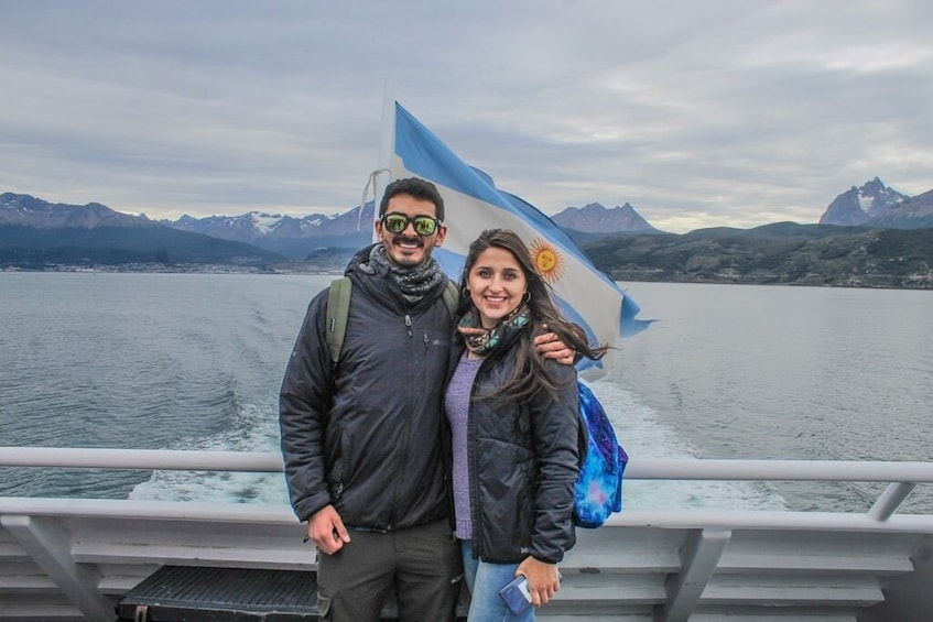 USHUAIA: Sailing Beagle Channel - Isla de los Lobos and Bridges Islands