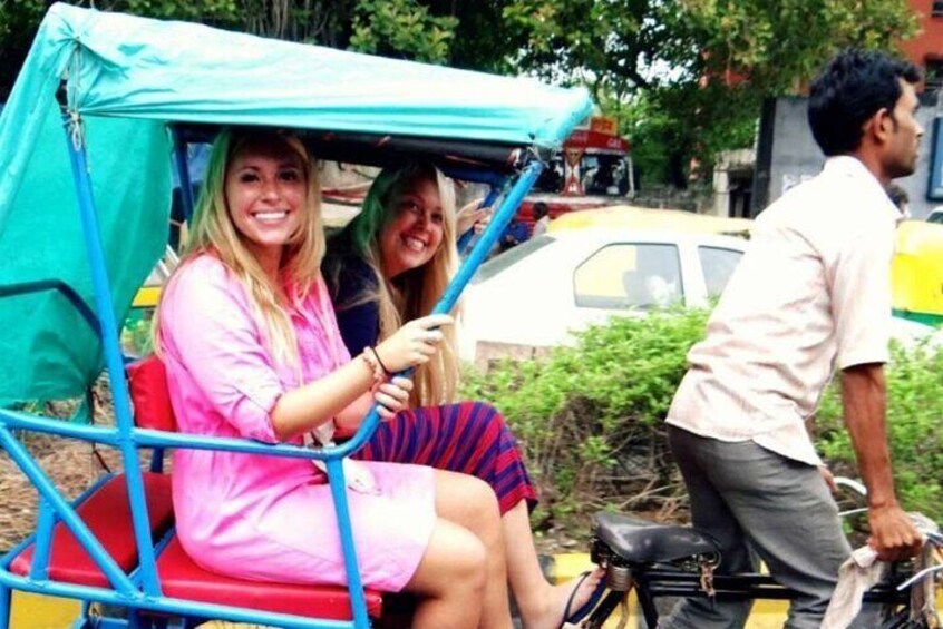 Private Full Day Old and New Delhi City Tour by Car