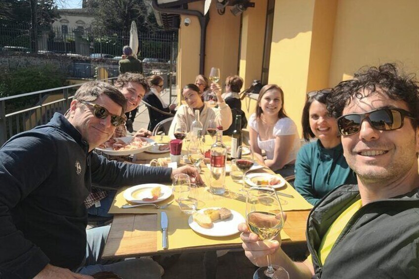 Tuscany Half day biking with oil producer, Chianti wine and food