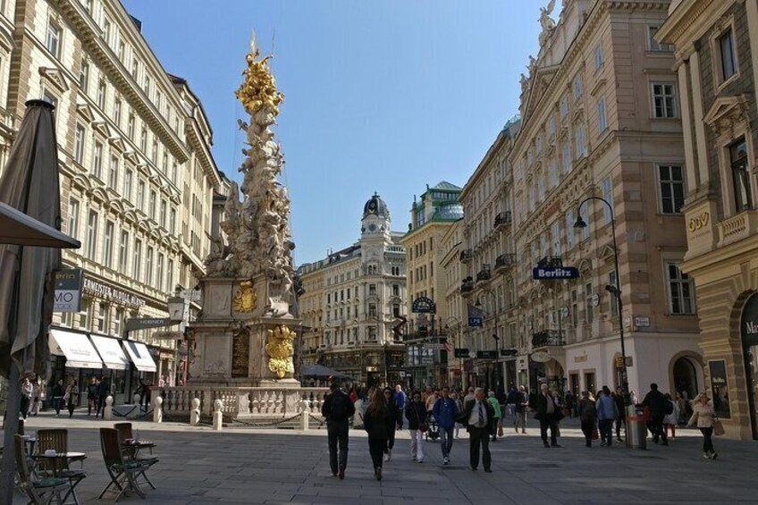 Vienna tour with Questo: A mysterious street that would lead you to a mysterious story.