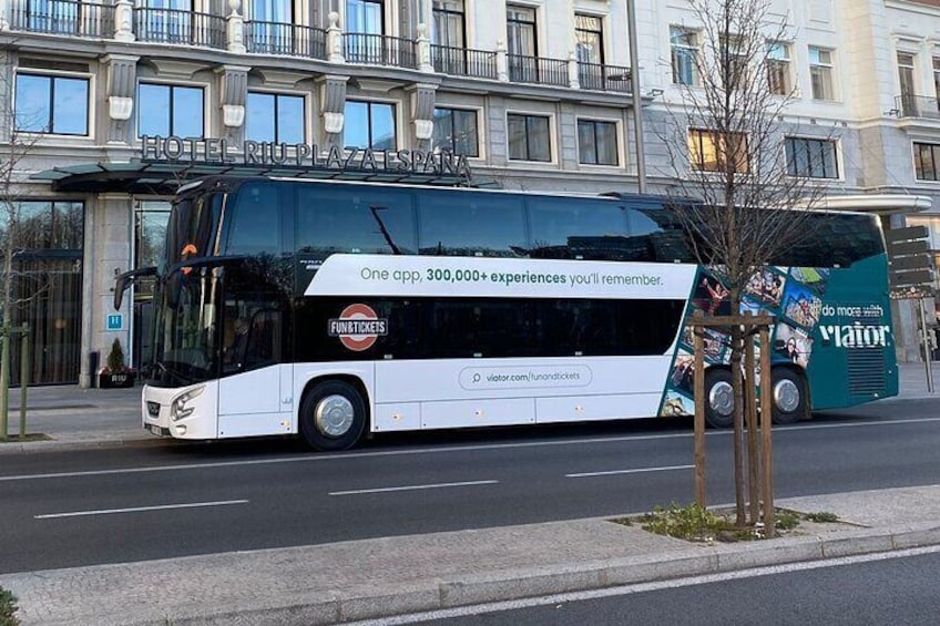 Viator & Fun and Tickets Bus