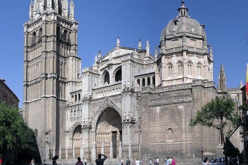 Toledo Half Day Tour with Cathedral Tickets Included