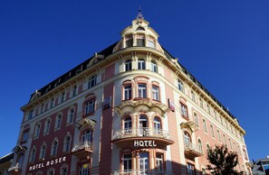 施設の正面