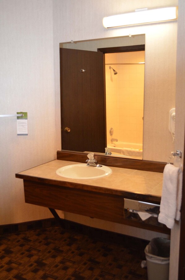 Bathroom sink