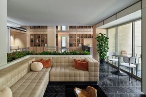 Sala de estar en el lobby