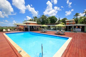Utomhuspool