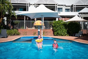 Utomhuspool
