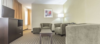 Quality Inn & Suites Downtown
