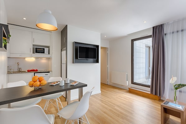 Private kitchenette