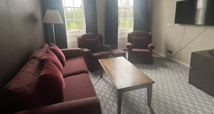 Avisford Park Hotel