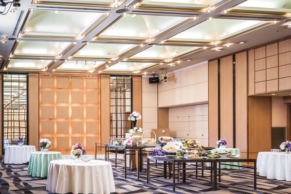 Banquet hall