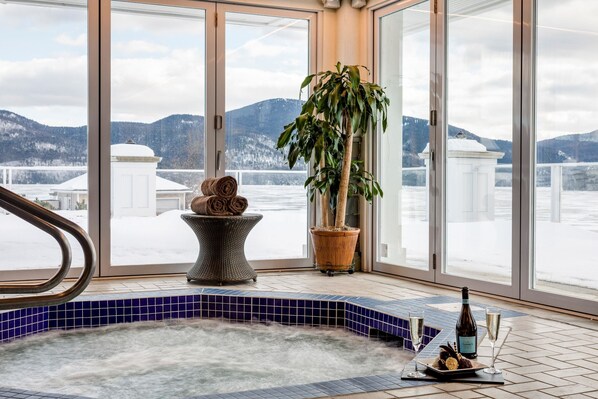 Indoor spa tub