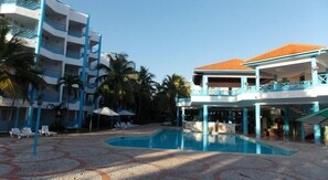 Utomhuspool
