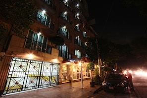 Front of property – evening/night