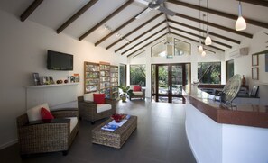 Sala de estar en el lobby