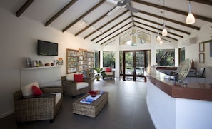 Sala de estar en el lobby