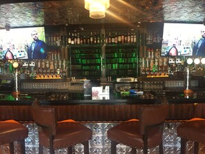 Bar (in der Unterkunft)