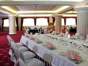 Banquet hall