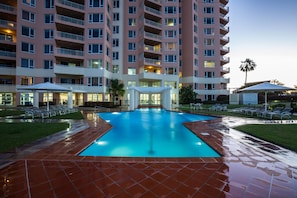 Utomhuspool