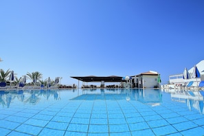 Utomhuspool