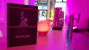 Bar (in der Unterkunft)