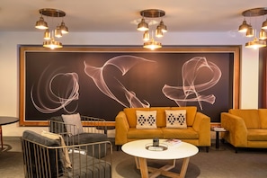 Sala de estar en el lobby