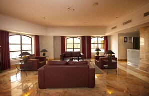 Sala de estar en el lobby