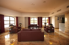 Sala de estar en el lobby