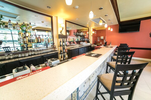 Poolside bar