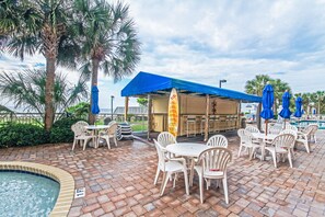Bar vid poolen